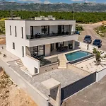 Tatil Evi Awesome In With Sauna Maslenica