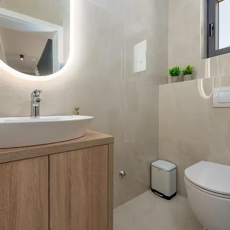 Amazing In With Sauna