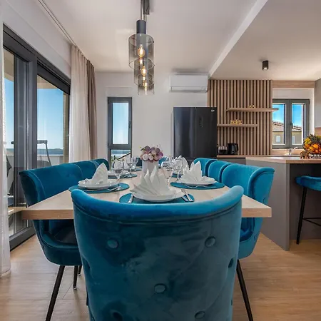 度假居 Awesome In With Sauna 马斯莱尼察