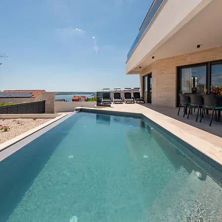 Amazing In With Sauna Vikendica